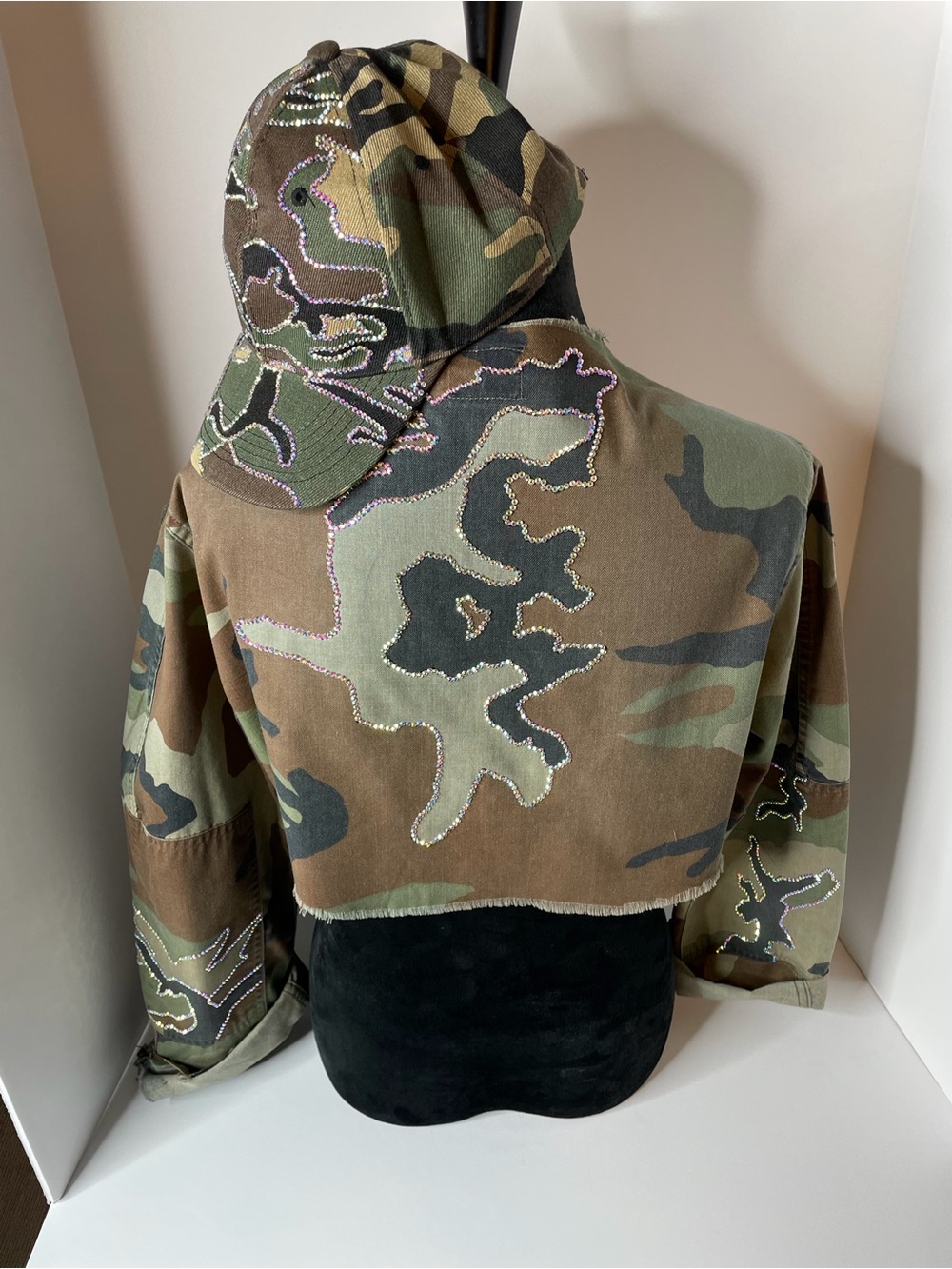 Custom Rhinestone cropped Camo - Picture 4 of 10